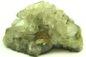 Ky mineral u gjet fillimisht në malet e Zvicrës