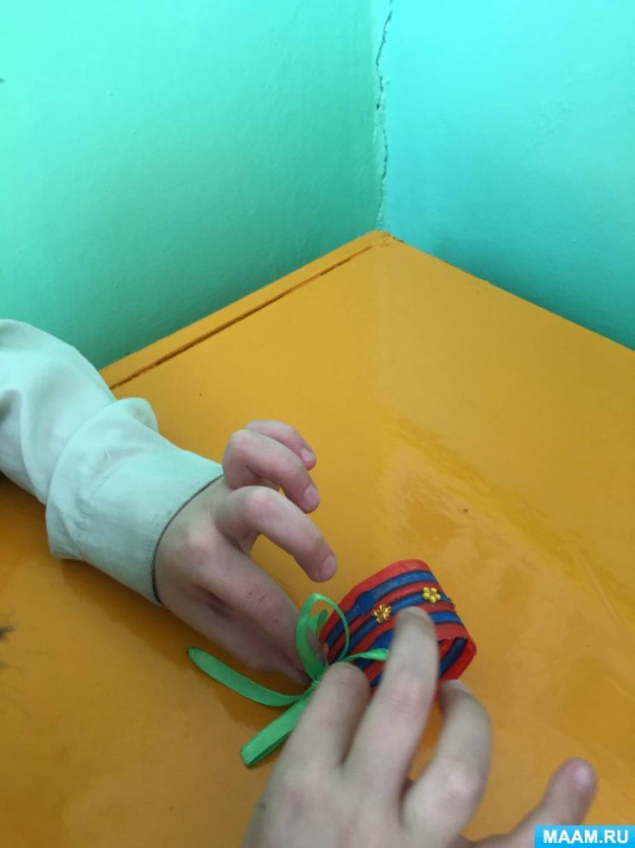 Публікація «Майстер-клас з виготовлення браслета з непридатного