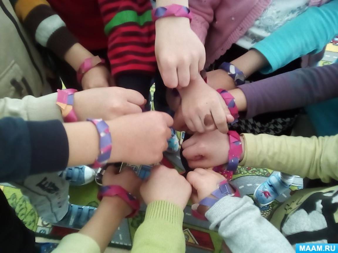 Конспект заняття «Виготовлення стрічки дружби