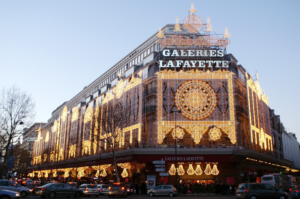 Федеральна антимонопольна служба (ФАС) Росії задовольнила клопотання Galeries Lafayette про покупку російського представництва онлайн-продавця модних товарів і предметів інтер'єру La Redoute, повідомляє   RNS
